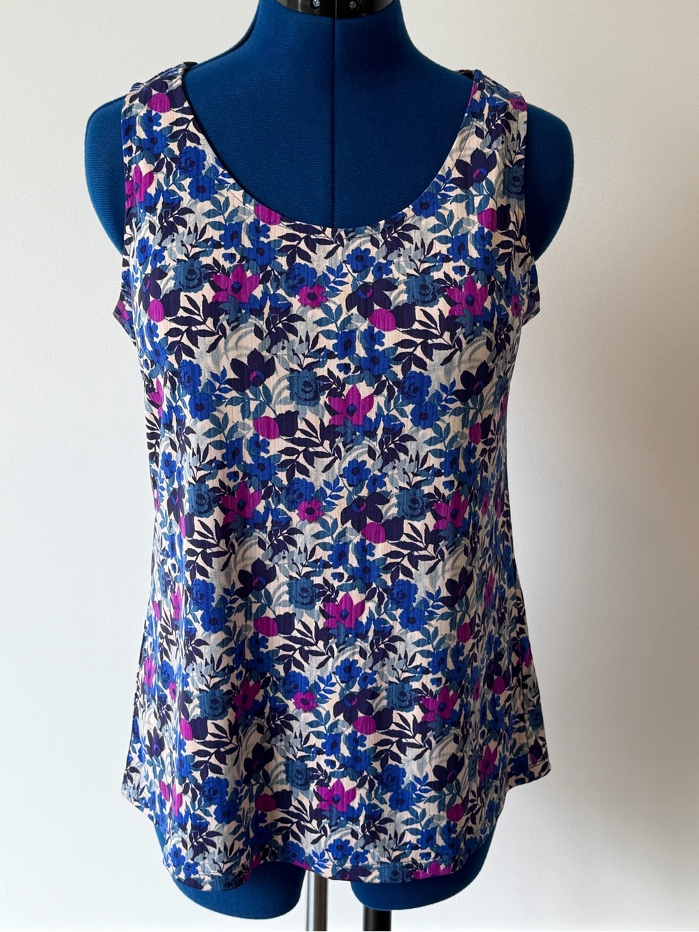 Susan Graver Floral Scoop Neck Camisole in Blue & Purple
